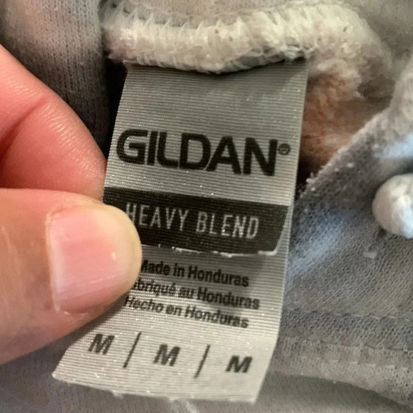 GILDAN Anime hoodie size medium - Picture 4 of 4